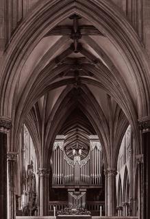 Howard Bond - Organ, Wells Cathedral, England
