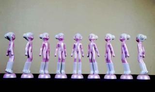 Hung Tung-Lu - \'Xiao Hong\' Figurines