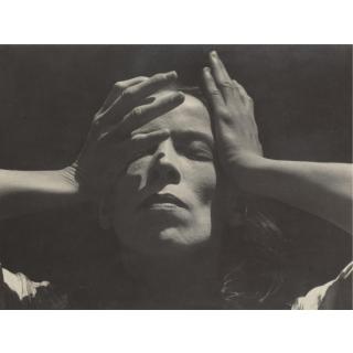 Imogen Cunningham - \'Martha Graham, Dancer\'