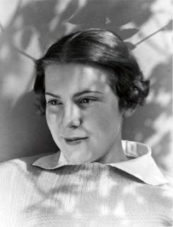 Imogen Cunningham - Portrait of Natalie