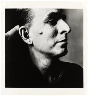 Irving Penn - A photograph, portraying Ingmar Bergman