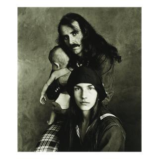 Irving Penn - \'Hippie Family Kelly\'
