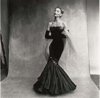 Irving Penn - Mermaid Dress (Rochas), Lisa Fonssagrives, Paris, 1950