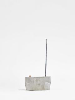 Isa Genzken - Ohne Titel (Weltempfänger).