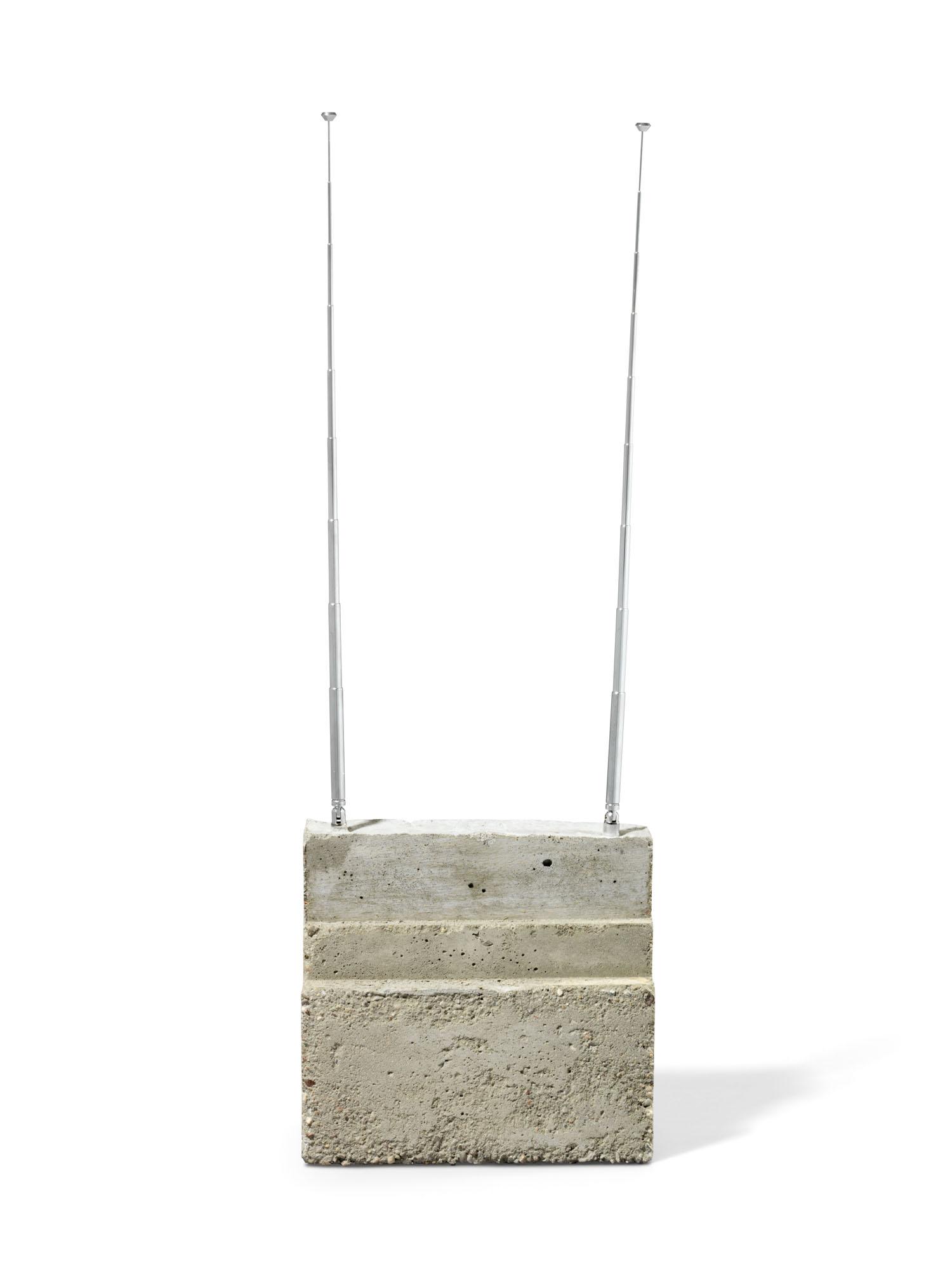 Isa Genzken - Weltempfänger (World Receiver)