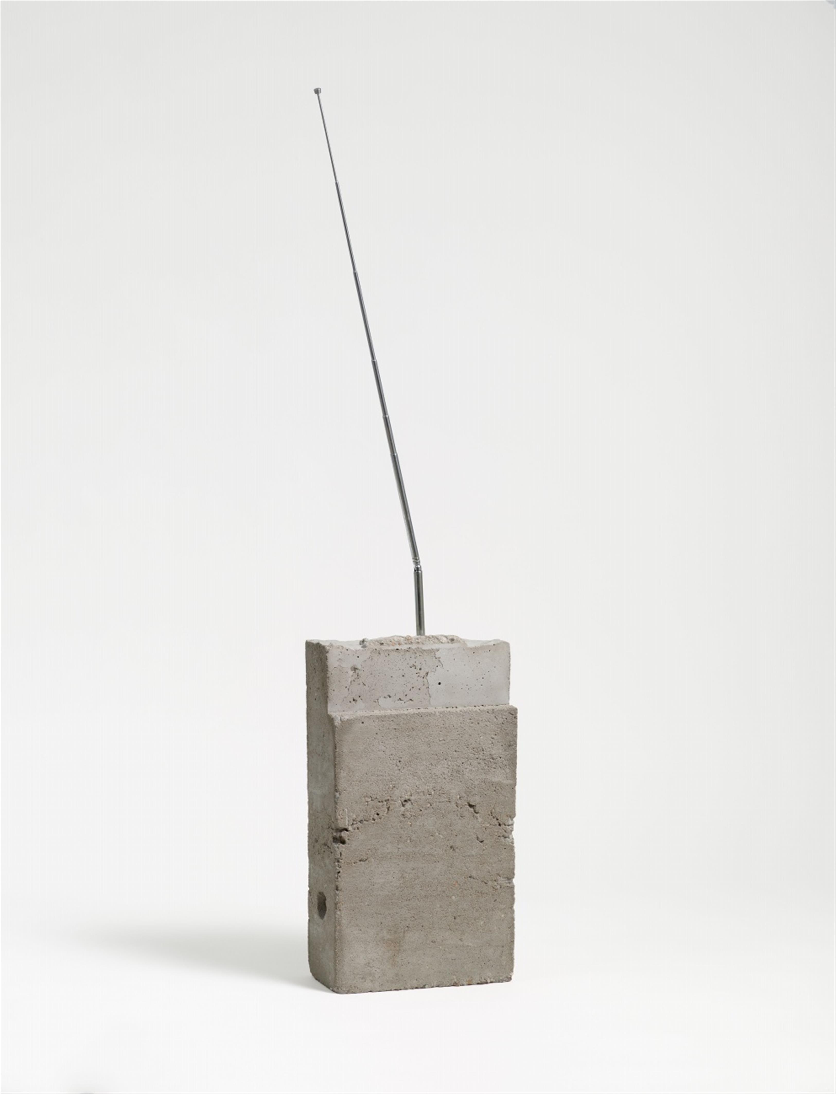 Isa Genzken - Weltempfänger