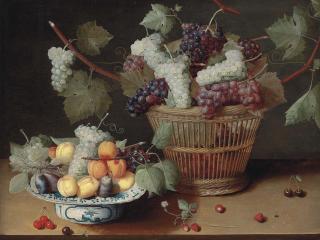 Isaak Soreau - Grapes, peaches and plums on a Delft platter and grapes in a woven basket, with strawberries, cherries and a fly on a stone ledge