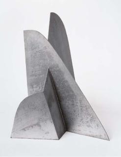 Isamu Noguchi - Mountains Forming