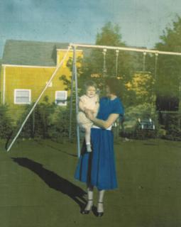 Isca Greenfield-Sander - The Yellow House