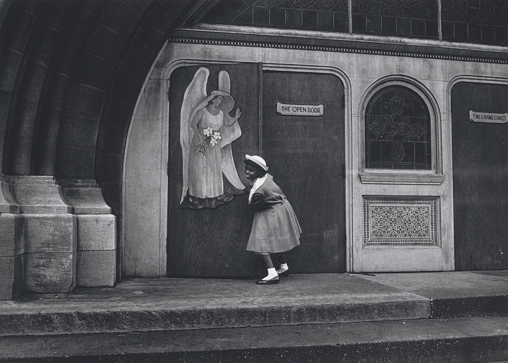 Ishimoto Yasuhiro - Machi [City] from \'Chicago, Chicago\', 1960