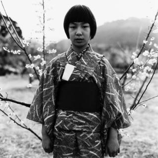 Issei Suda - Young girl with kimono 1970 ca.