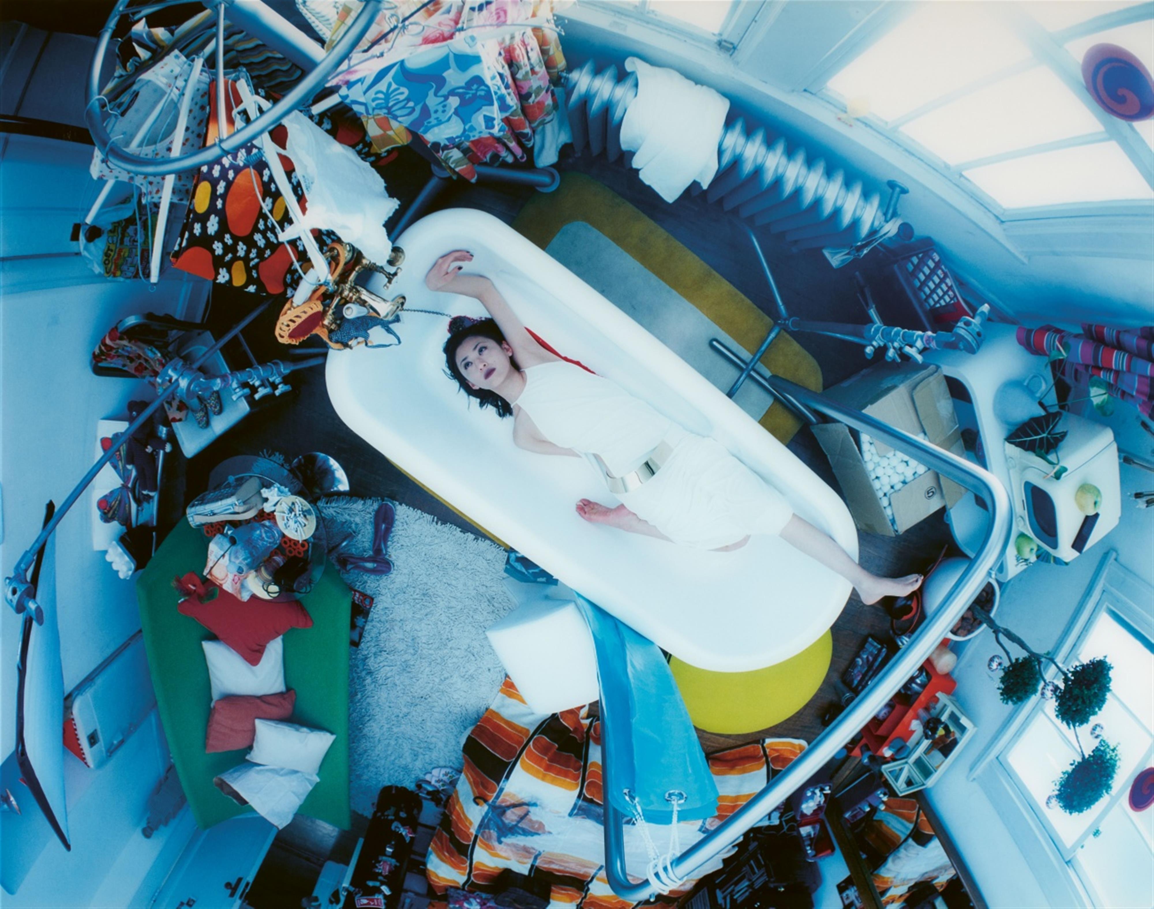 Izima Kaoru - Matsuyuki Yasuko wears Gucci