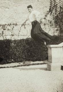 Jacques-Henri Lartigue - Bichonade en Vol, 1905