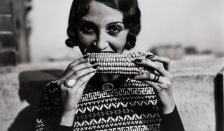 Jacques-Henri Lartigue - Reneé, Cannes, Aout