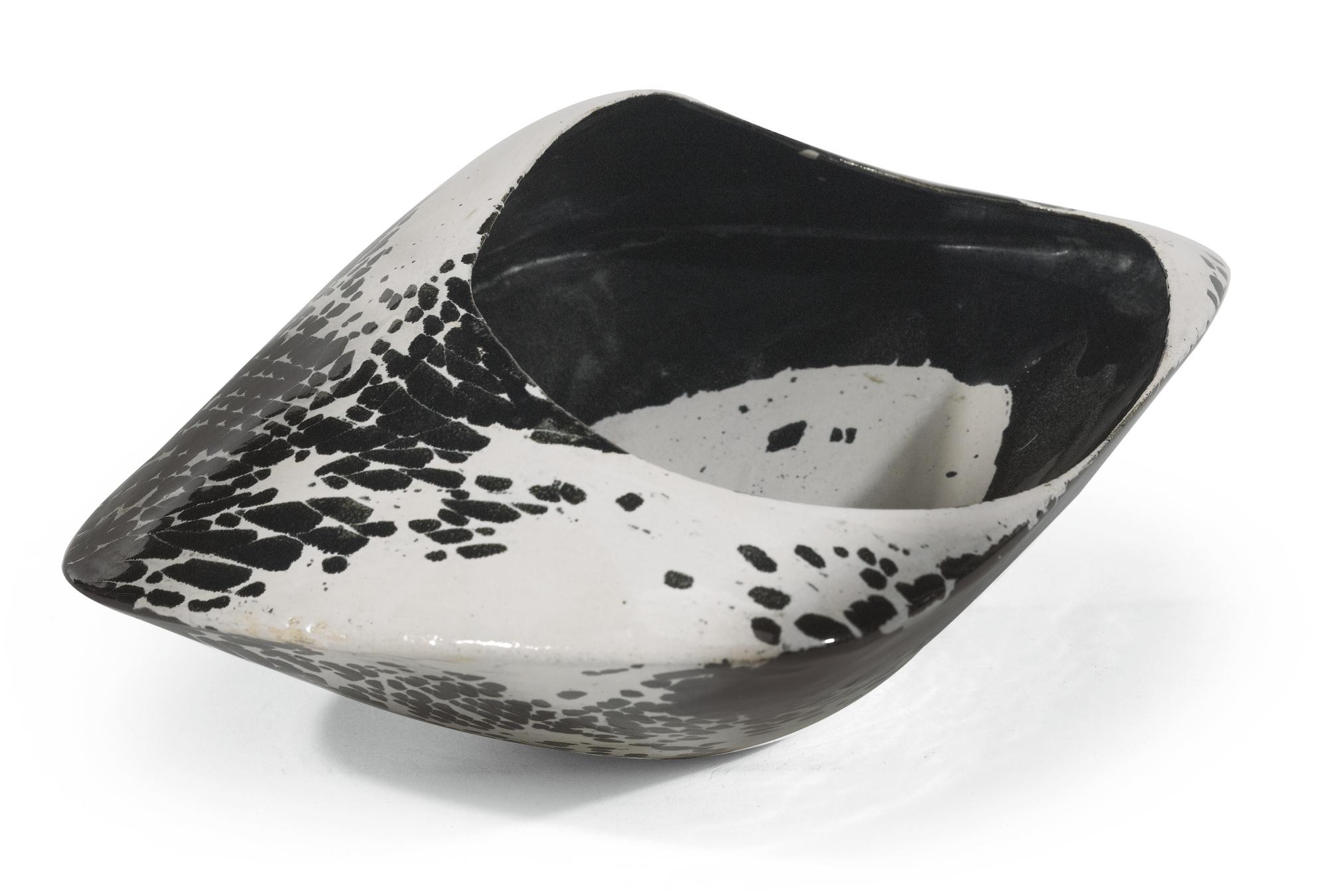 James Tower - Black & White Semi-Covered Bowl