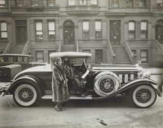 James van Der Zee - Untitled (West 127th Street, Harlem), 1932