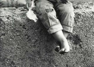 Jan Saudek - Image No. 53 (Feather And Child\'S Feet), 1966