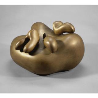 Jean Arp - Trois Objets Désagréables Sur Une Figure