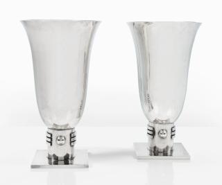 Jean Després - Pair Of Vases [Paire De Vases]
