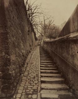 Jean Eugène Auguste Atget - Passage des Eaux entre la rue Raynouard et le quai de Passy, Paris (16ème arr.)