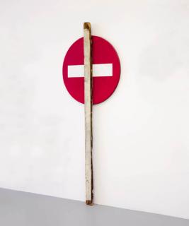 Jean Pierre Raynaud - Sens Interdit