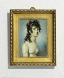 Jean-Urbain Guérin - A young lady, in décolleté white dress with gauze sleeves, a yellow ribbon tied in a bow at her waist, drop-pearl earring, a comb in her loose curling brown hair