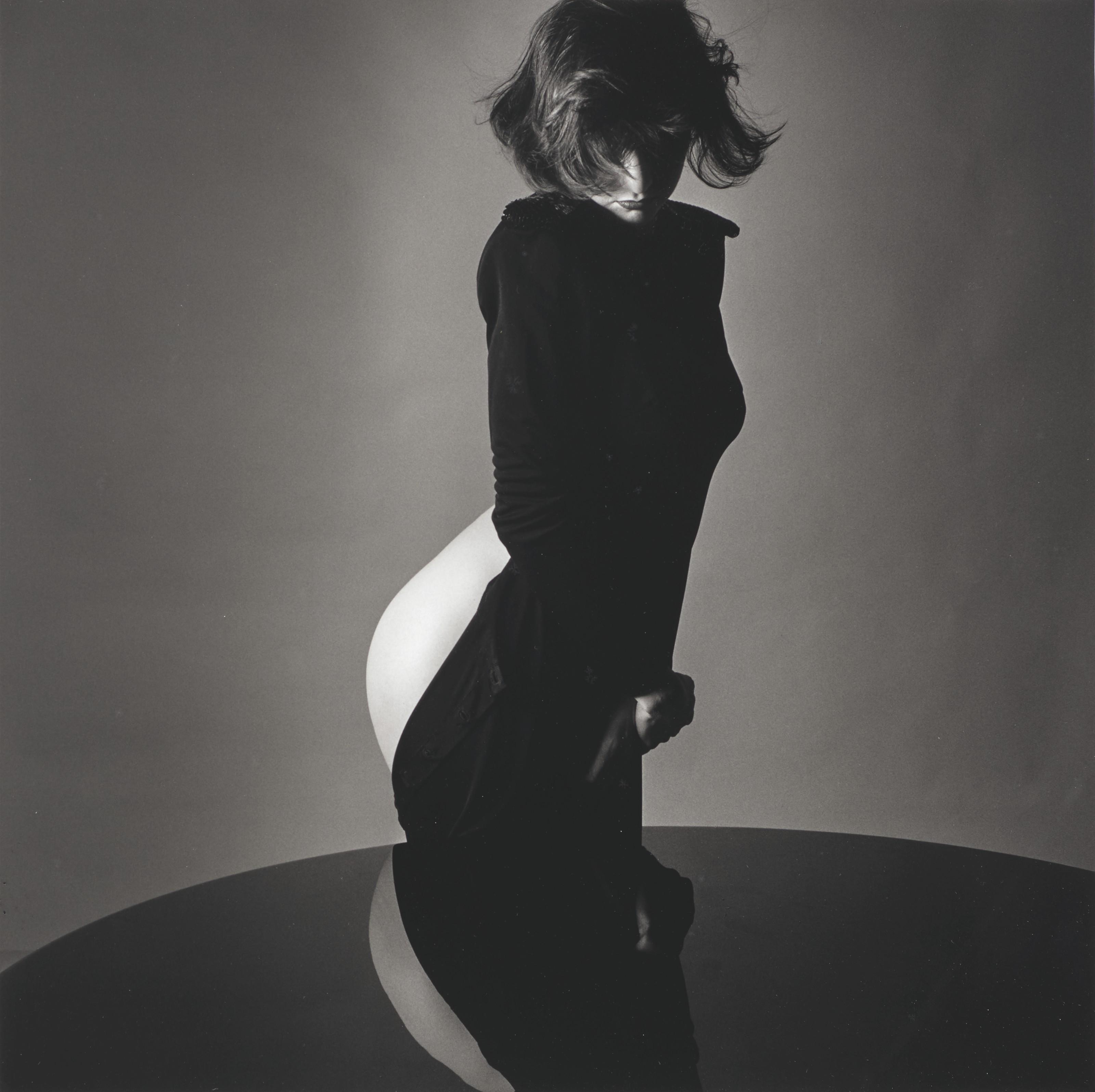 Jeanloup Sieff - Derrière Blanc, Paris, 1985