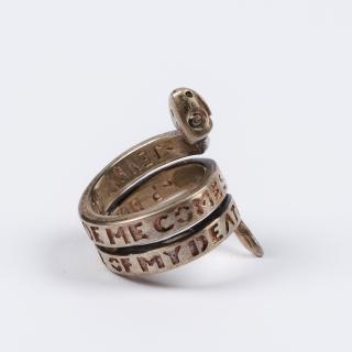 Jenny Holzer - With you inside me comes the knowledge of my death (für Parkett 40/41).