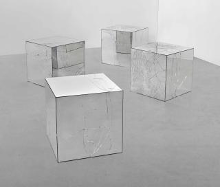 Jeppe Hein - Broken Mirror Cubes