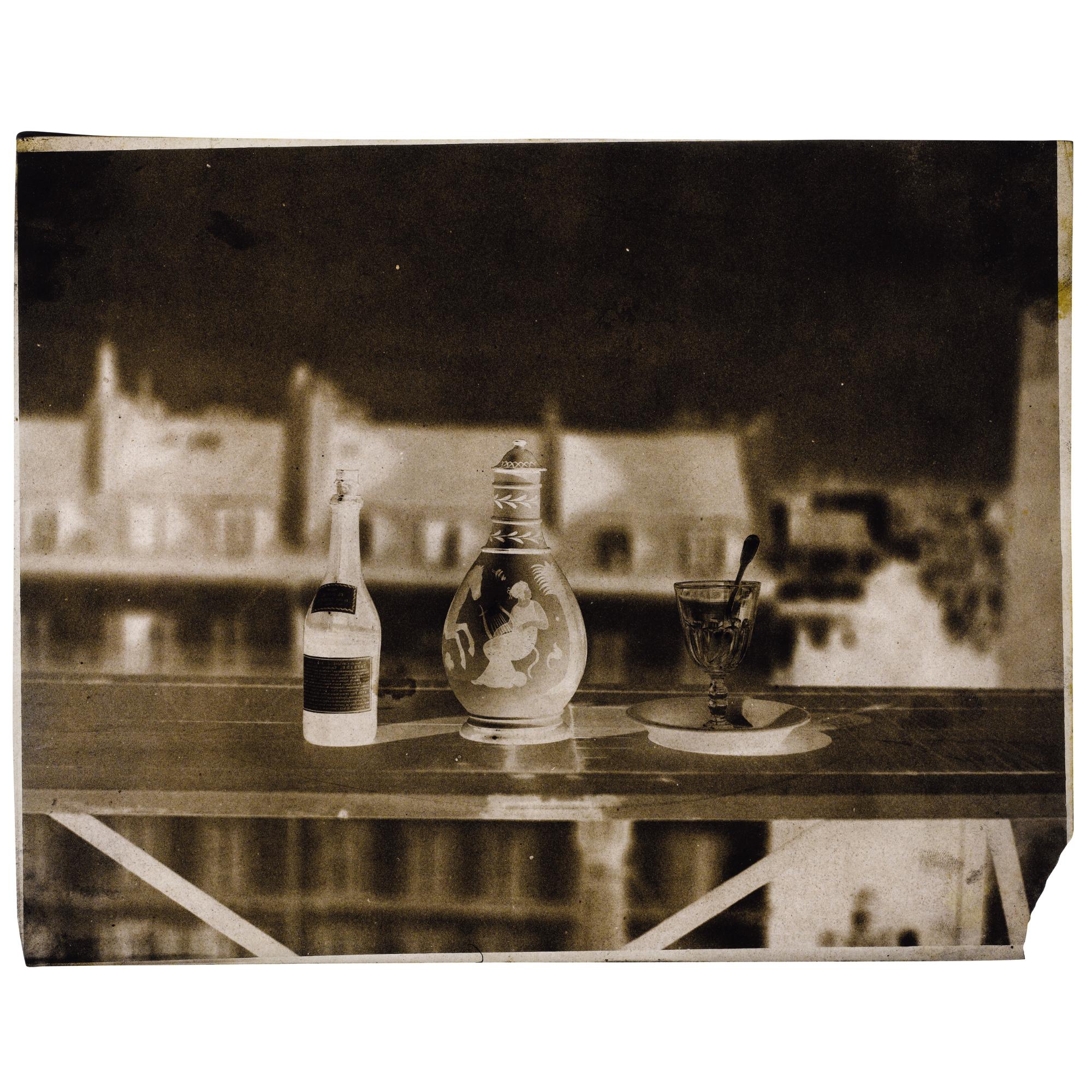 John Beasley Greene - Nature Morte Au Verre, Flacon Grec Et Bouteille, Années 1850