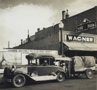 John Gutmann - Oakies on Their Way West, Wyoming, 1936