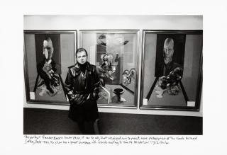 John Minihan - Francis Bacon with his Triptych 1976 at the George Bernard Gallery, Paris, 1977 | Francis Bacon avec son Triptyque 1976 à la Galerie George Bernard, Paris, 1977