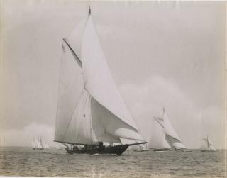 John S. Johnston - Defender, 1895; Navahoe; Start of 30s with Esperanza; Mai, 1896; and Hera