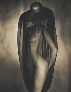 John Swannell - Nude with veiled hat, 1980