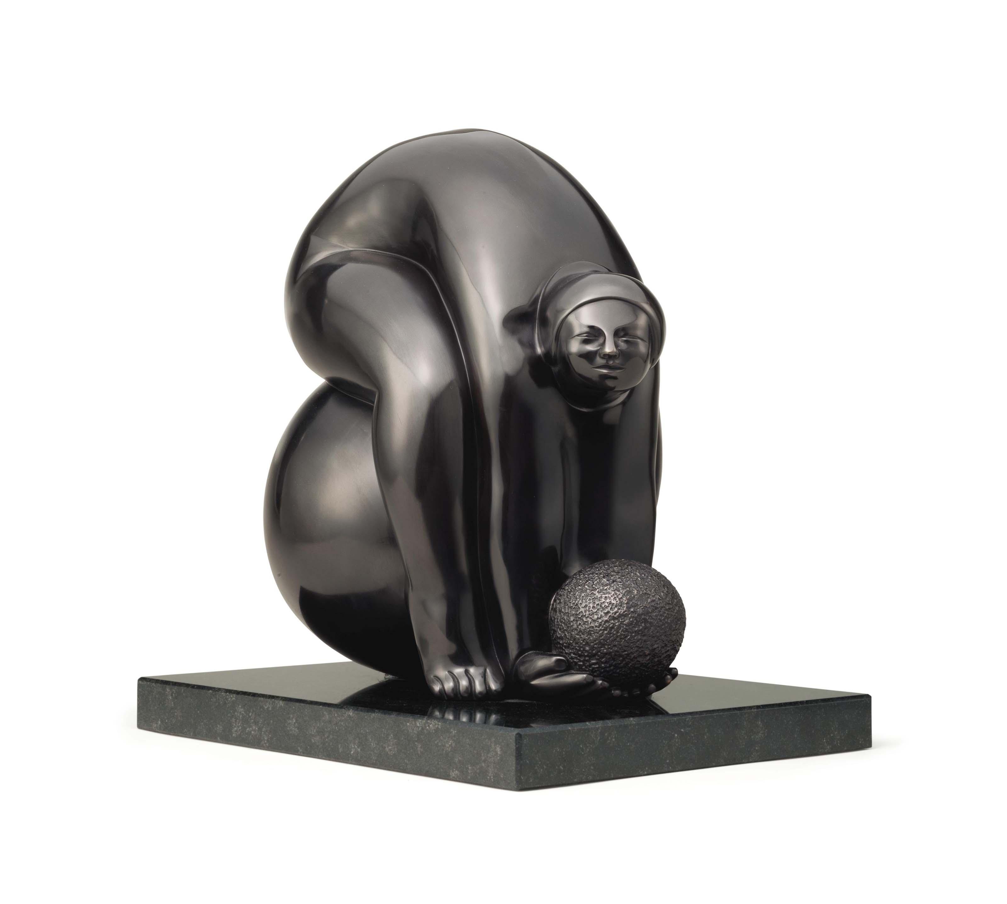 Jorge Jiménez Deredia - Mujer Sobre Esfera