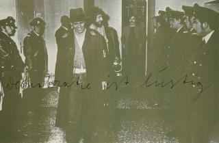 Joseph Beuys - Demokratie ist lustig.