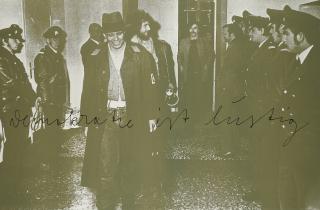 Joseph Beuys - Demokratie ist lustig.