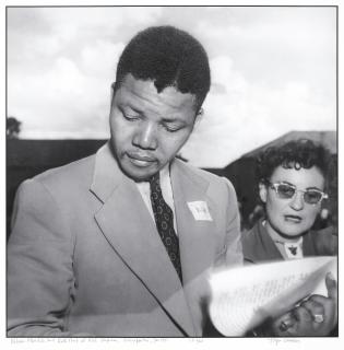 Jürgen Schadeberg - Nelson Mandela And Ruth First At A.N.C. Conference Bloemfontein