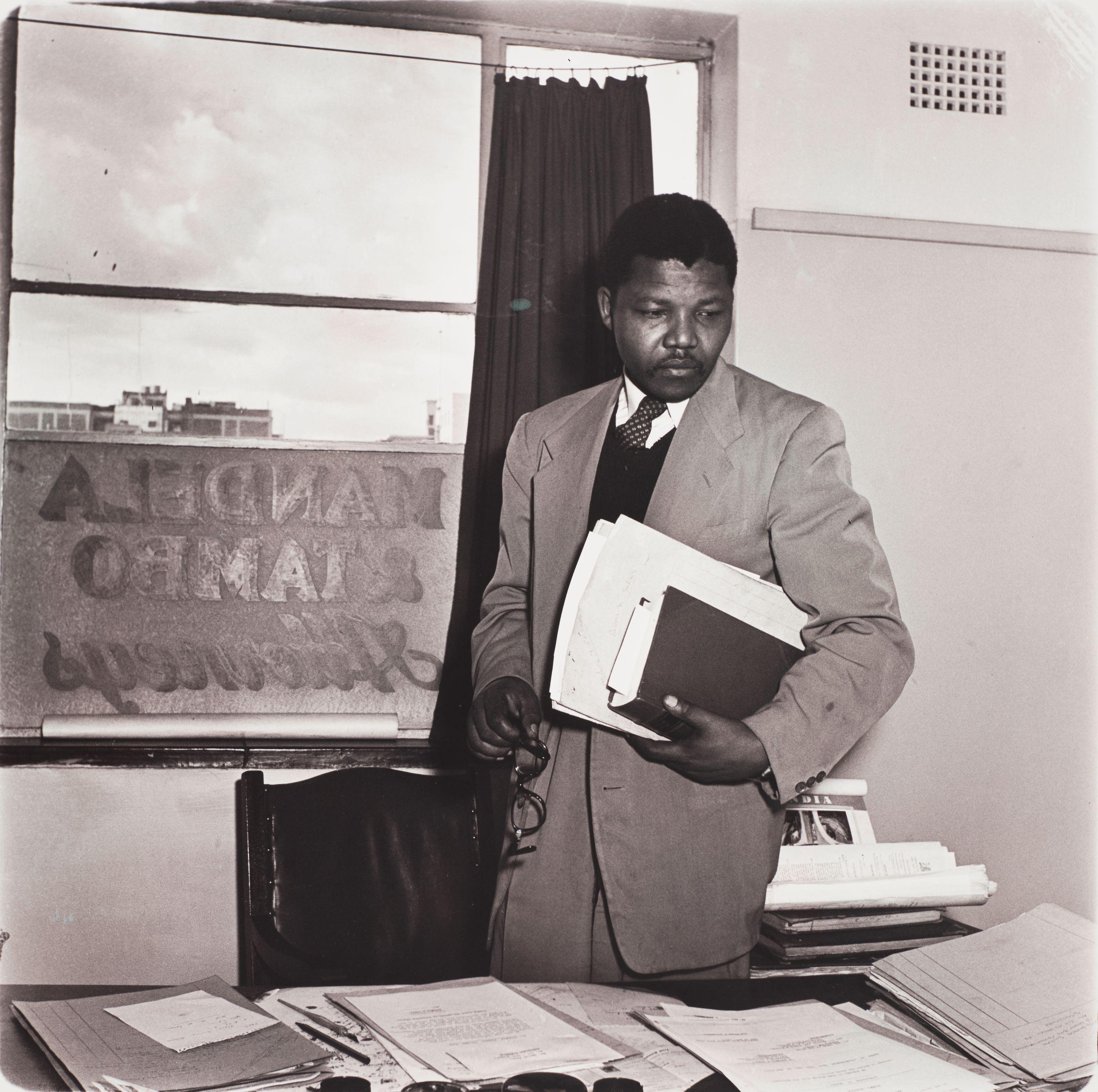 Jürgen Schadeberg - Nelson Mandela in his Law Office