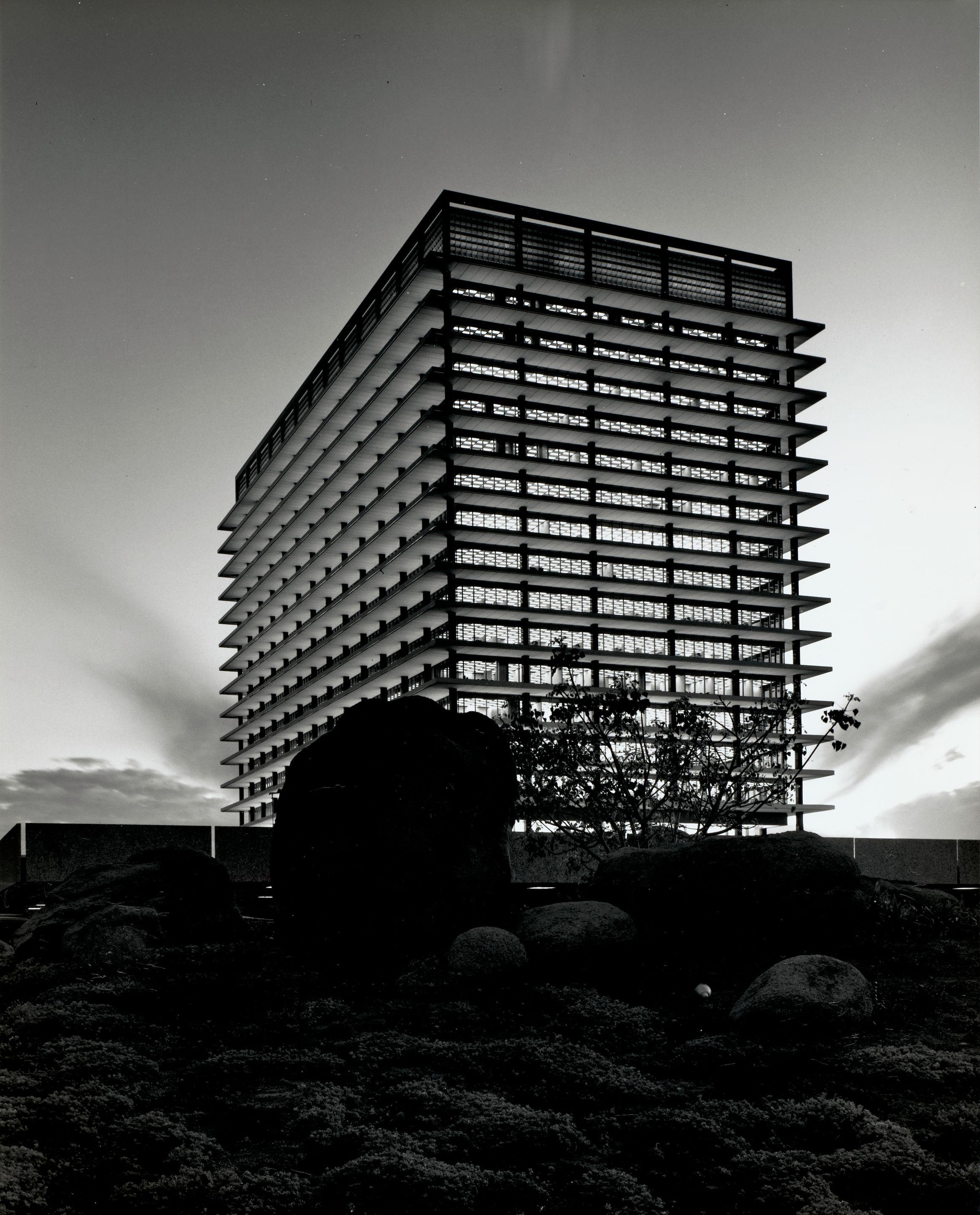 Julius Shulman - Los Angeles Department of Water and Power, A.C. Martin and Associates
