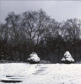 Karen Knorr - Un Monde Sensible (The Critique of Pure Reason, the Virtues and Delights)