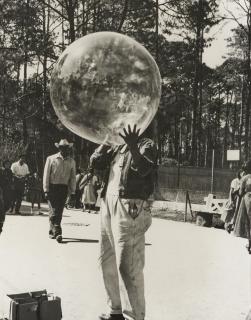 Kati Horna - Domingo en Chapultepec Park, Mexico, 1959