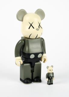 Kaws - Artist Kaws (Aus: Be@rbrick Series 4).