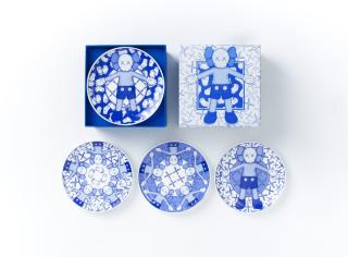 Kaws - Holiday Taipei Limited Ceramic Plates (Set Of Four Pieces)(Executed In 2019)