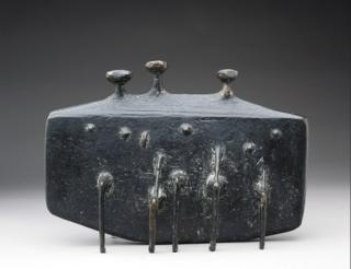 Kenneth Armitage - Triarchy (model)