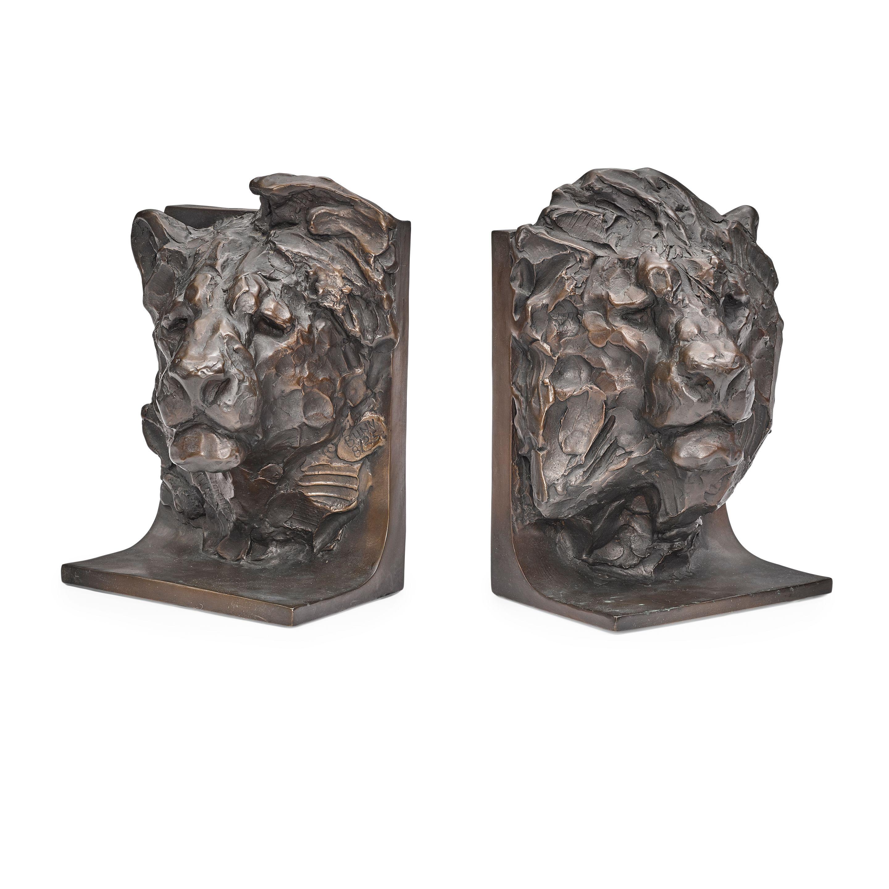 Kenneth Bunn - Lion and Lioness: A Pair of Bookends