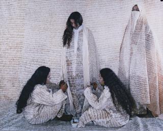 Lalla Essaydi - Converging Territories #13