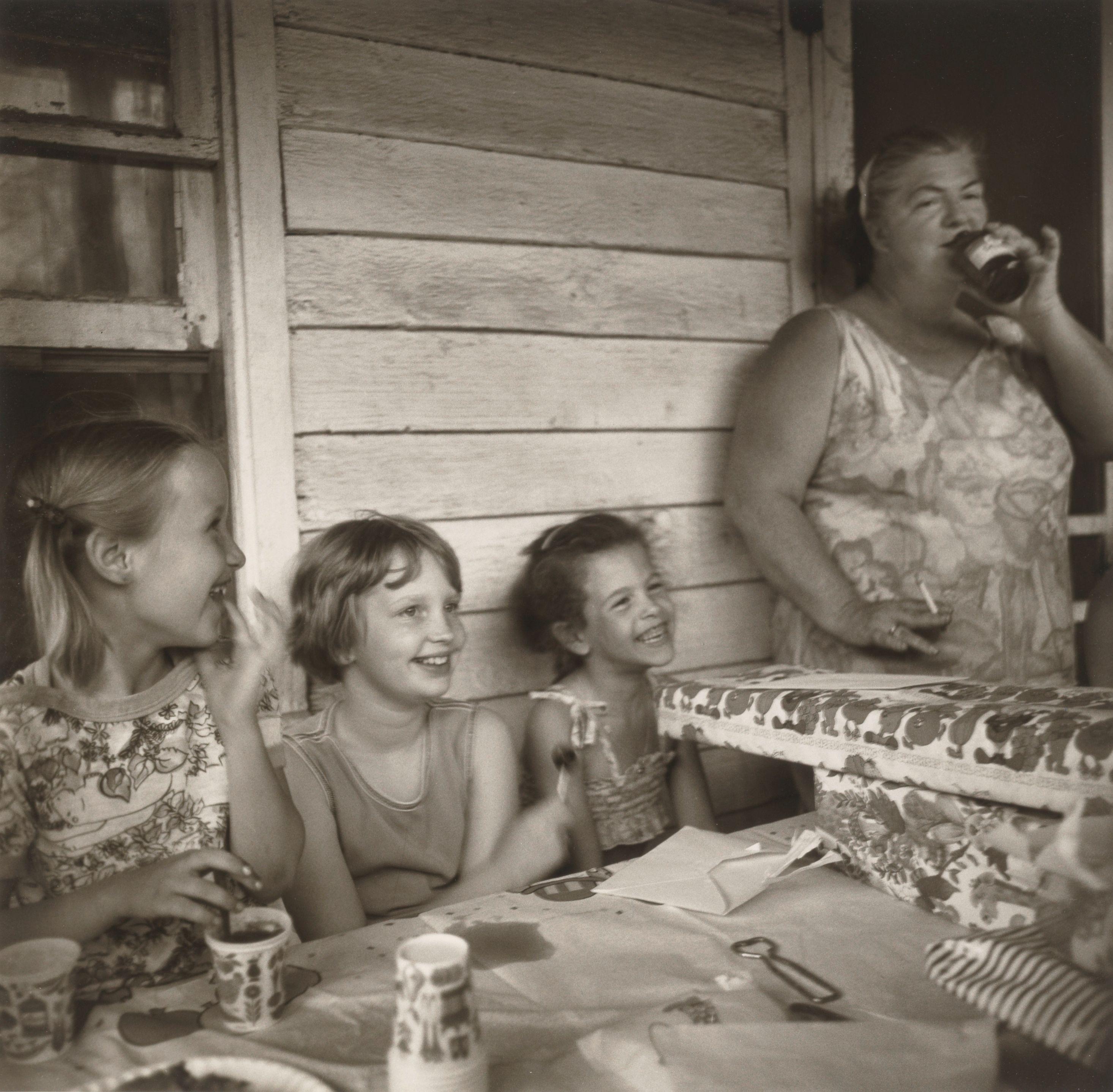 Larry Fink - Ninth Birthday Party – Sabatine\'s, Martins Creek, Pa.