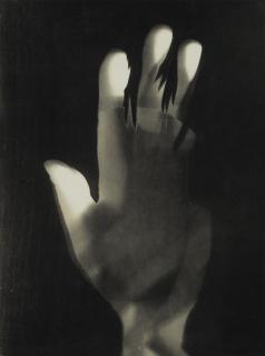 László Moholy-Nagy - \'Fotogramm\' (Hand)
