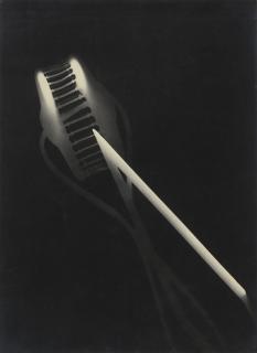 László Moholy-Nagy - Photogram